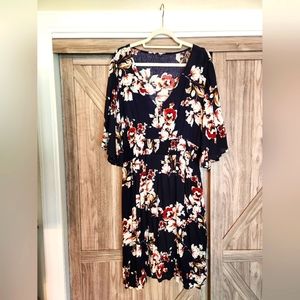 Size XXL beautiful flowy dress!